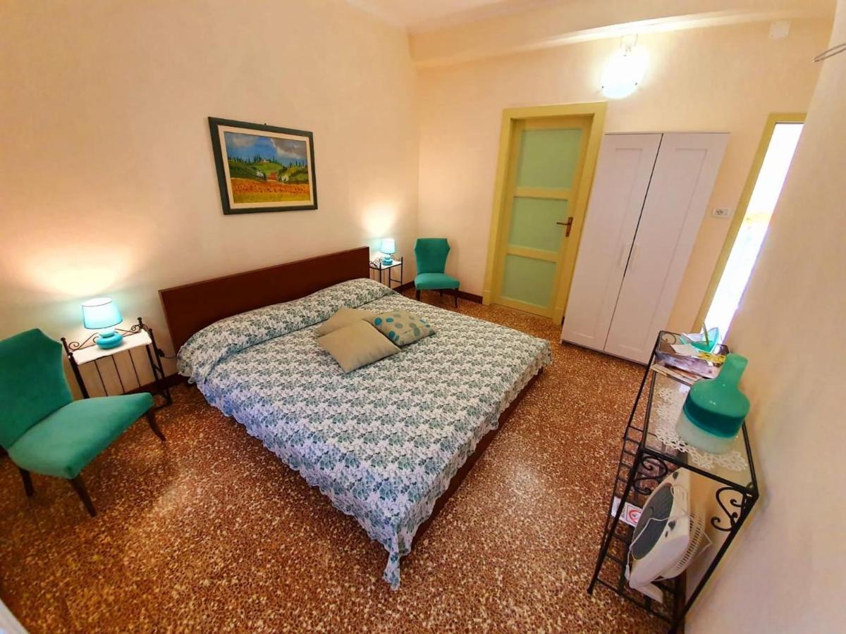 Il Girasole ...At Andorus' House Bed and Breakfast Erli Exteriör bild